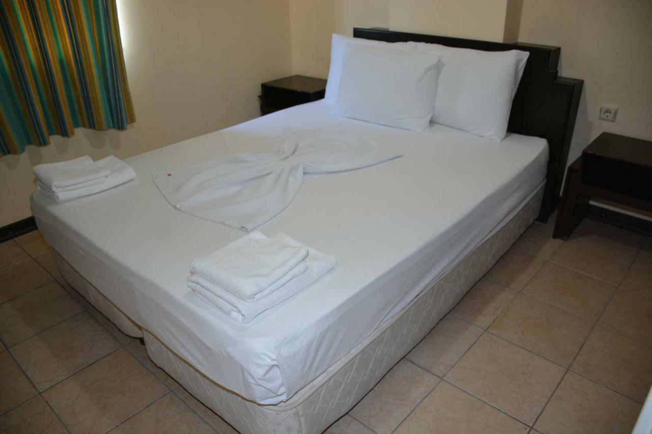 Bahceli Family Otel Antalya Exteriör bild