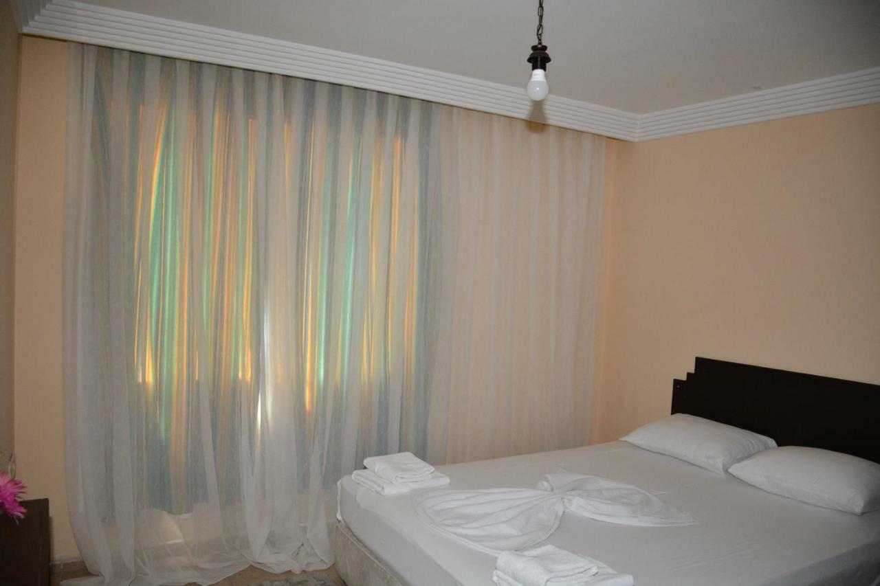 Bahceli Family Otel Antalya Exteriör bild
